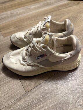 Autry Reelwind Cream Sneakers 39 Fits US 8